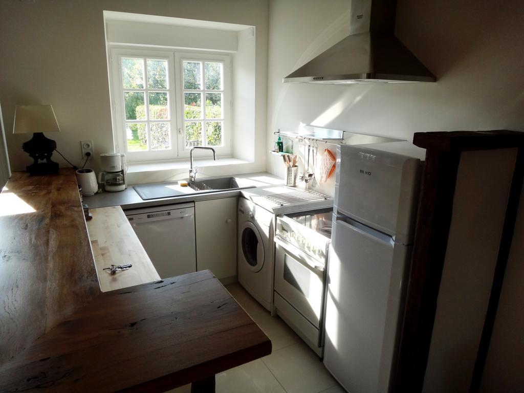 Villa Les Guédrils Genêts Habitación foto